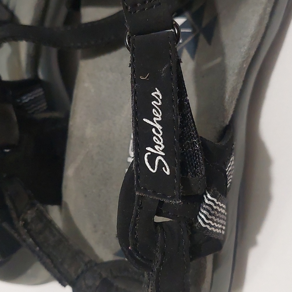 Skechers Women's Black Sandals. Size 7 Good Condition - Picture 3 of 7